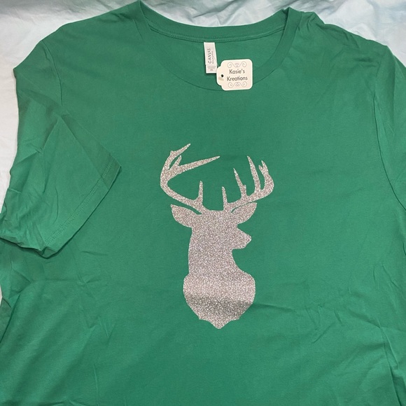 🍎🍎NEW!! 2XL Graphic Tees, your choice - Picture 5 of 5